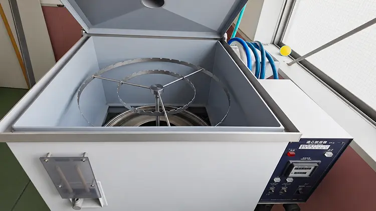 湿潤試験機